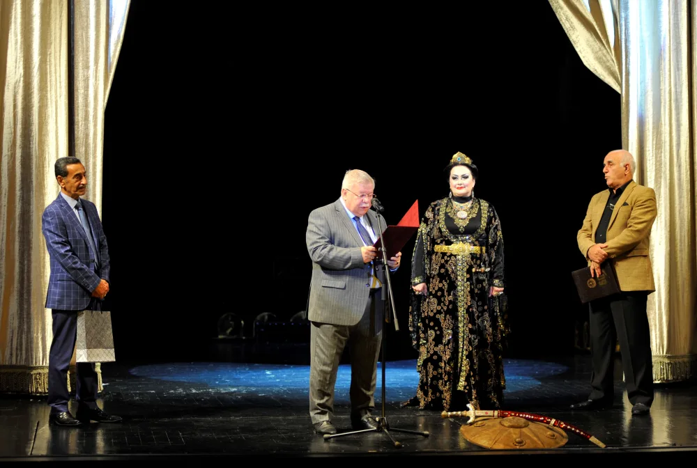 60 yaşın hesabatı - Bəsti Cəfərovanın növbəti “Qətibə İnanc”ı