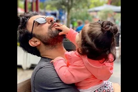 Tarkan qızının görüntüsünü yaydı - İlk dəfə/Foto