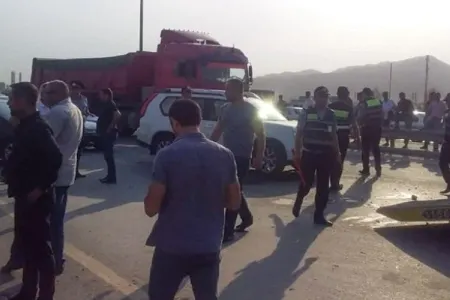 Qaradağda ağır yol qəzası, 3 nəfər öldü - FOTO