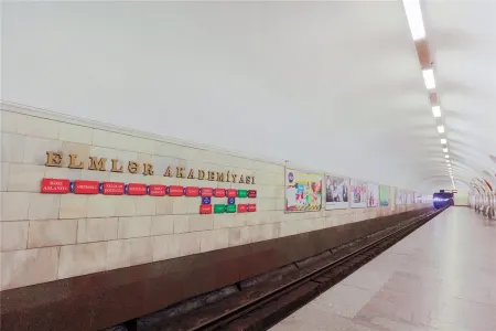 "Elmlər Akademiyası" stansiyasında gərginlik - sərnişinlərin halı pisləşdi
