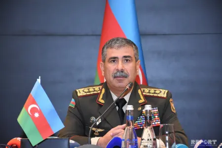 "Azərbaycan Ordusunun kiçik bir hissəsi Ermənistan ordusunu darmadağın etdi"- - Müdafiə naziri