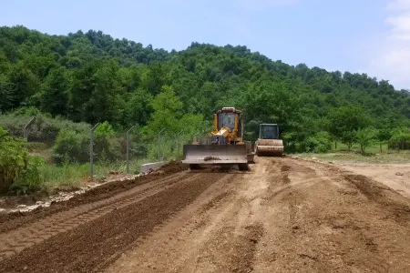 Astarada 11 kilometrlik yol yenidən qurulur - FOTO