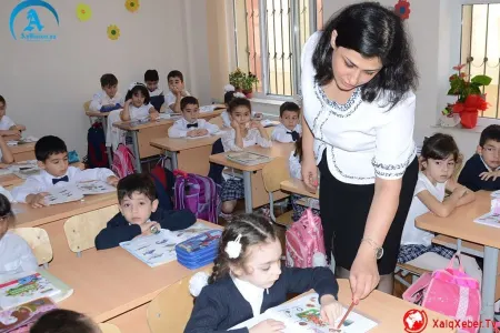 Məktəb müəllimlərinin orta aylıq maaşı bu qədər olacaq - Məbləğ