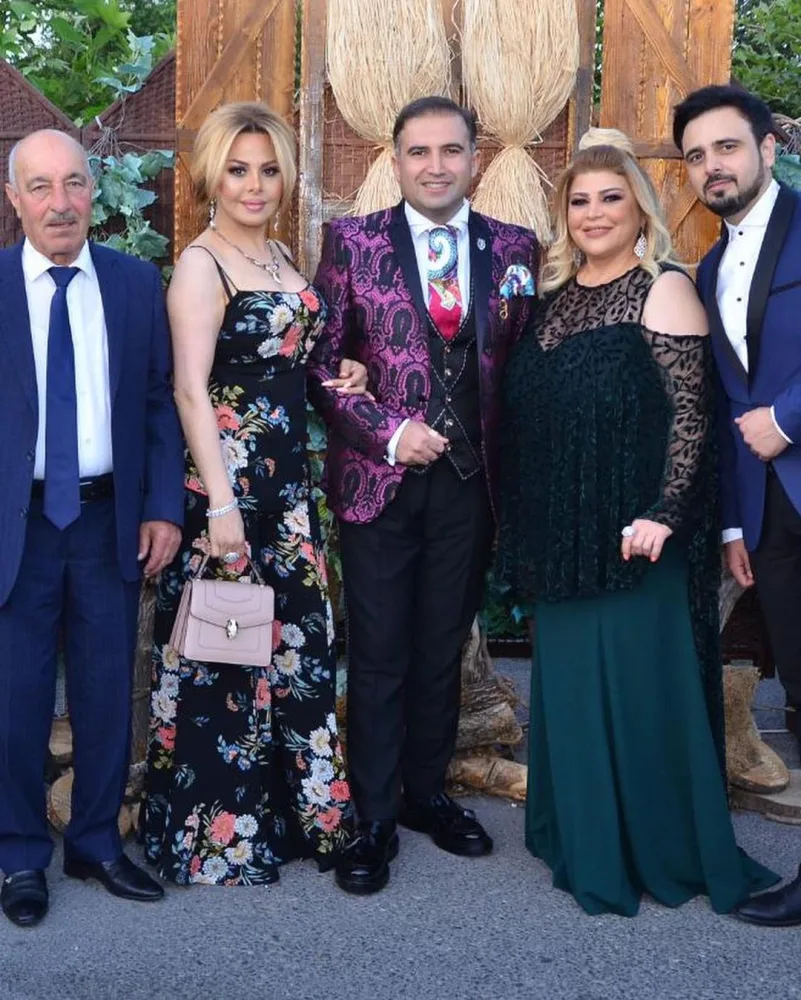 Mətanət Əsədova həyatından sildiyi əməkdar artistlə bir arada - FOTO