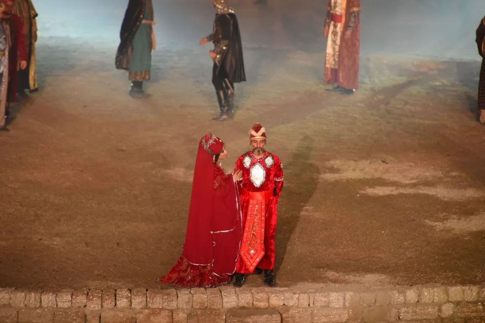 “Tarixin canlı səhifələri” bu dəfə Tomris Xatun və Şəmsəddin Eldənizə - HƏSR EDİLİB - FOTO