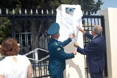 Milli Qəhrəman Eltun İsgəndərovun anım mərasimi - KEÇİRİLİB - FOTO