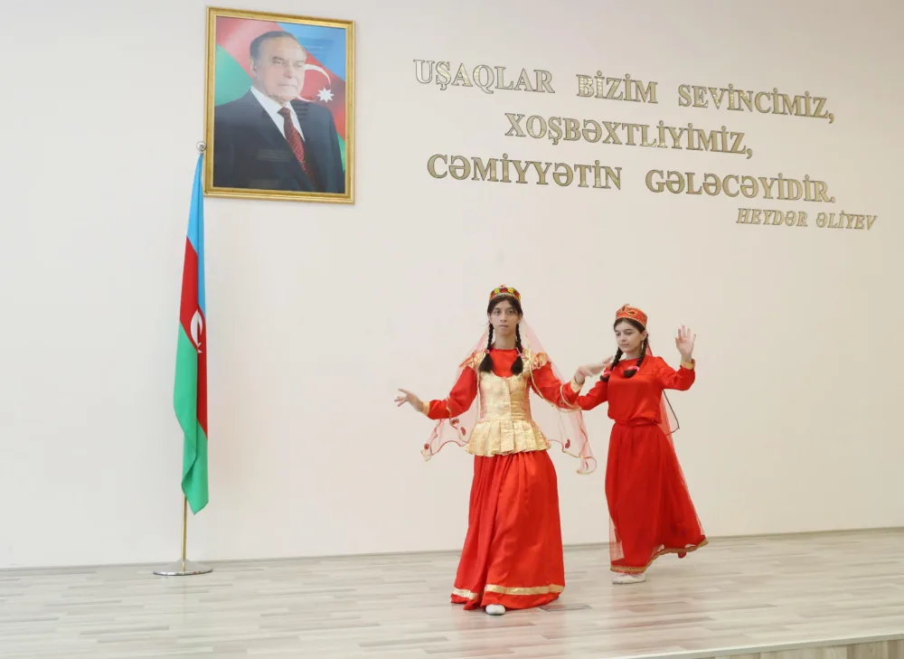 Leyla Əliyeva paytaxtın 4 və 3 nömrəli internat məktəblərində olub - FOTOLAR
