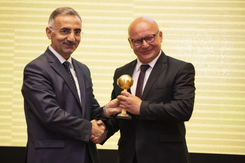 Mədəniyyət Nazirliyinin portalları mükafatlandırılıb - QALİBİ OLUB