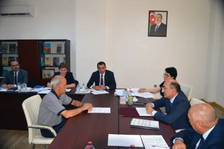 Nazir və müavinləri vətəndaşları qəbul etdi - Foto