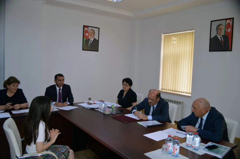 Nazir və müavinləri vətəndaşları qəbul etdi - Foto