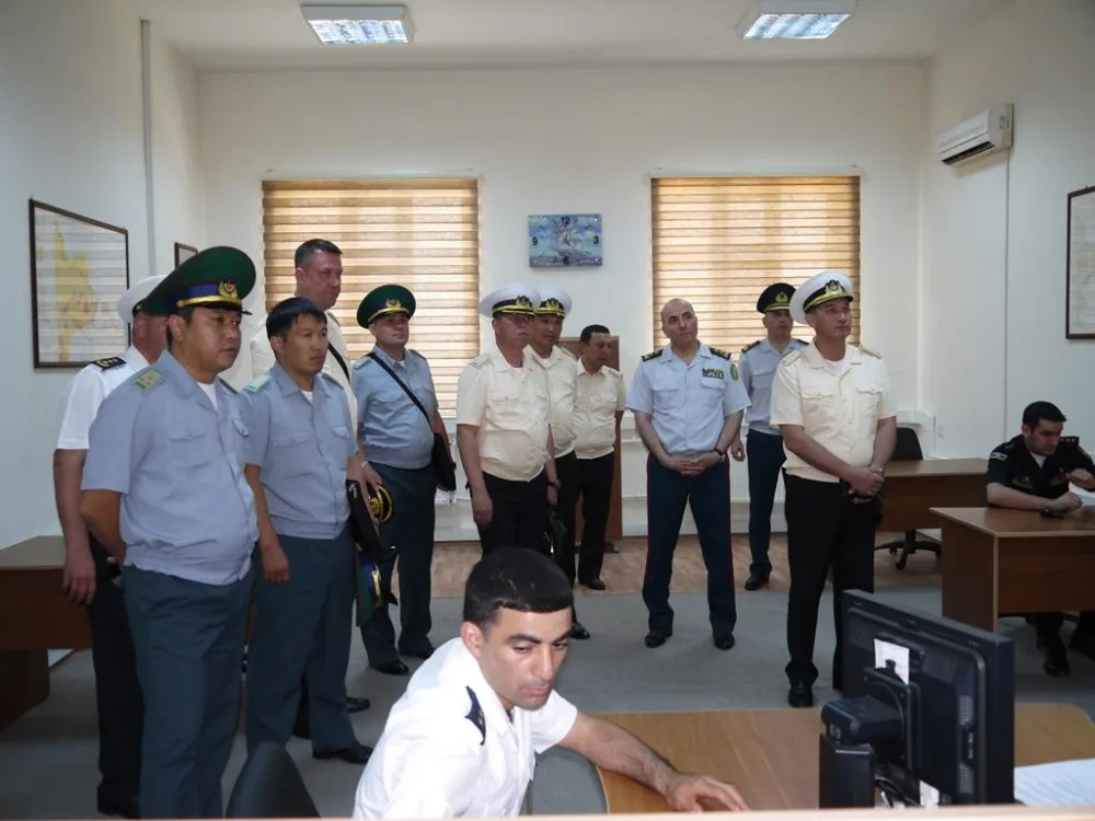 Qazaxıstanın sərhəd gözətçi gəmisi Bakıda - FOTOLAR