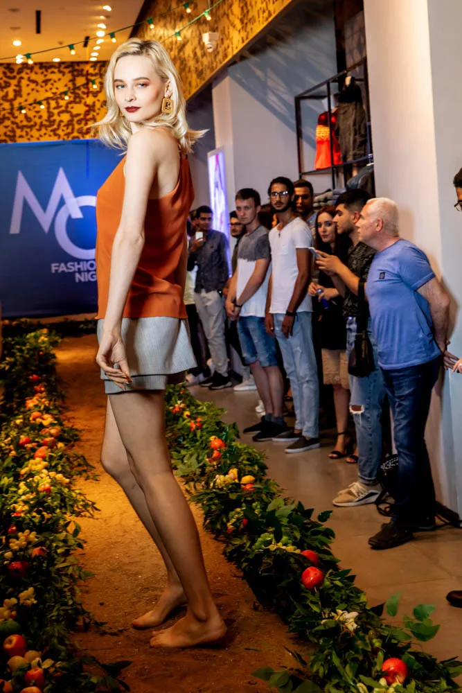 MOV Azərbaycanda möhtəşəm ənənəvi moda gecələrinə start verdi - FOTO - VİDEO