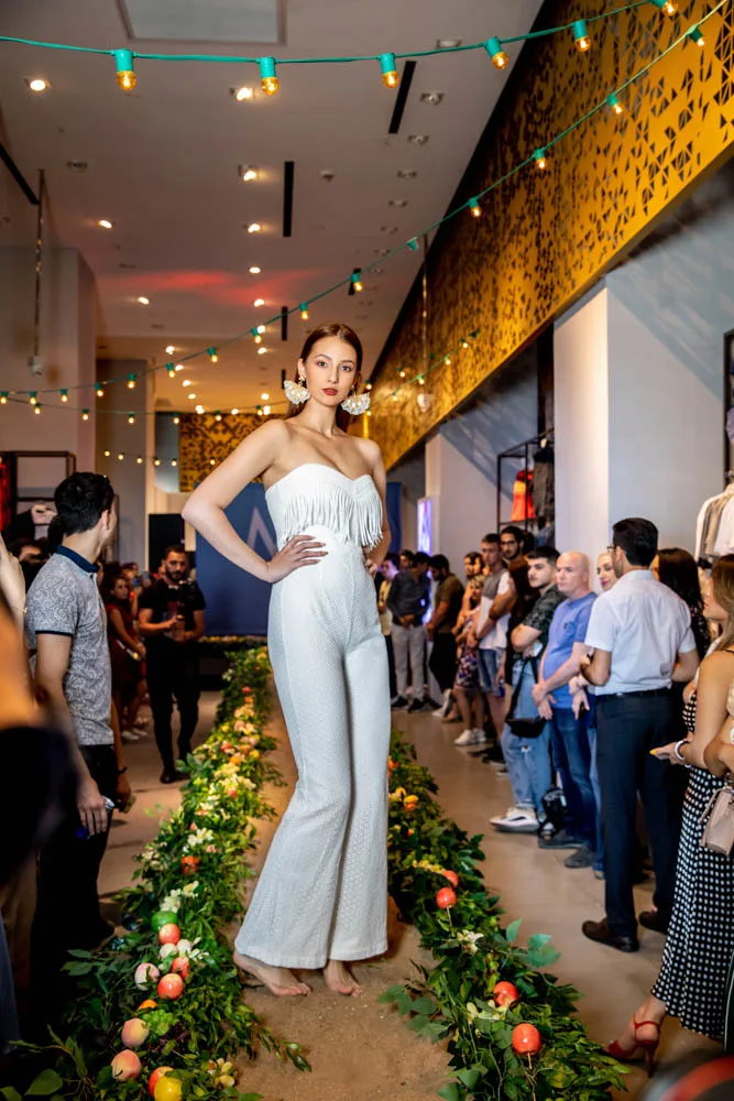 MOV Azərbaycanda möhtəşəm ənənəvi moda gecələrinə start verdi - FOTO - VİDEO