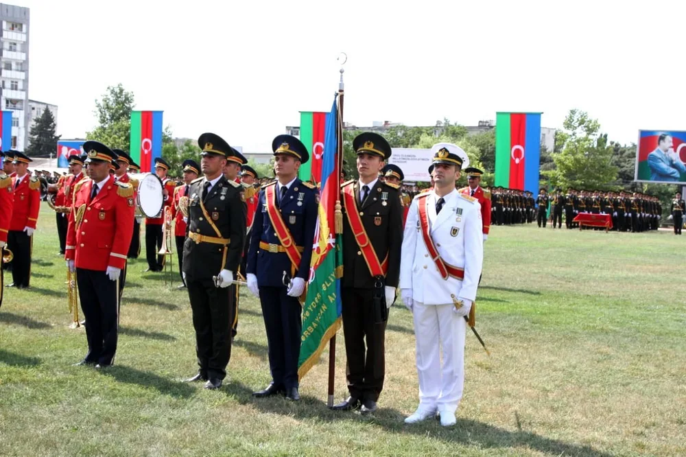 Azərbaycan Ali Hərbi Məktəbində buraxılış mərasimi keçirilib - FOTO