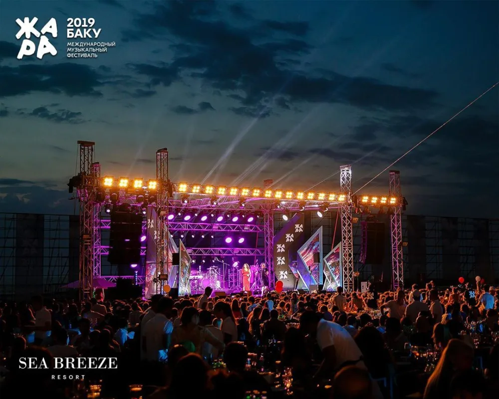 Emin azərbaycanlı və rusiyalı ulduzlarla party etdi - FOTOSESSİYA
