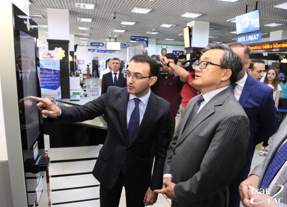 BMT Baş katibinin müavini “ASAN xidmət” mərkəzində - FOTO
