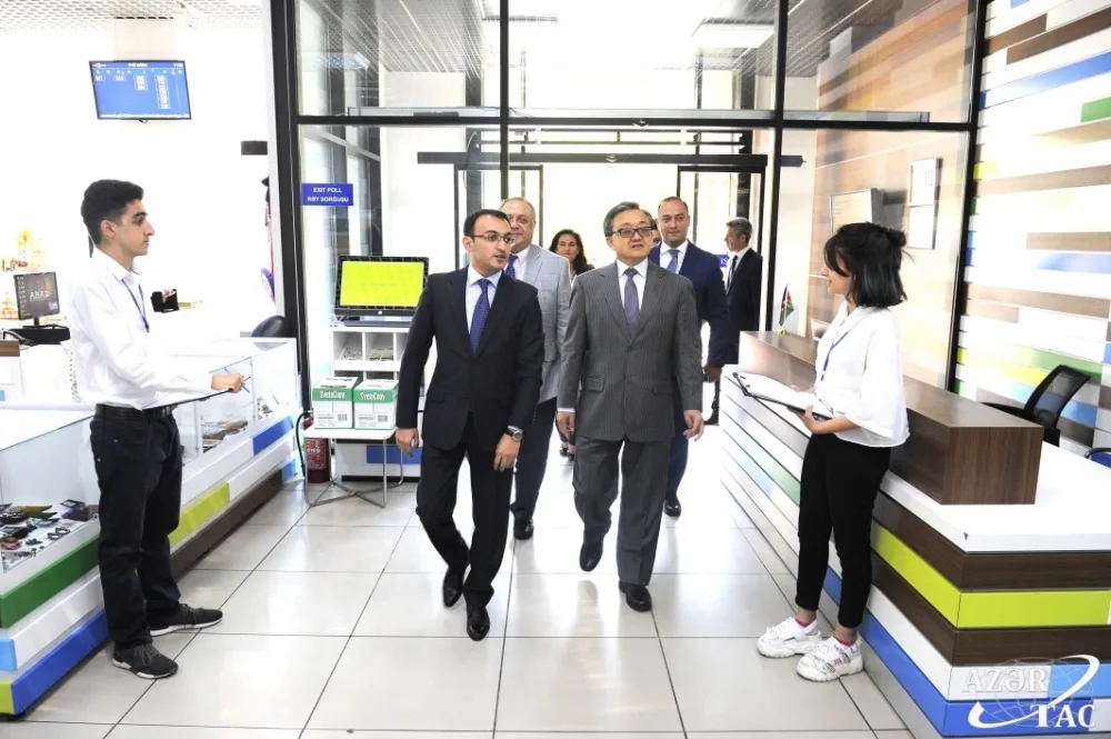 BMT Baş katibinin müavini “ASAN xidmət” mərkəzində - FOTO