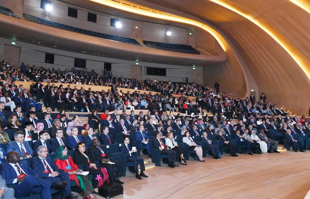 BMT-nin Dövlət Xidmətləri Forumunda Mehriban Əliyeva çıxış edib - FOTOLAR - YENİLƏNİB
