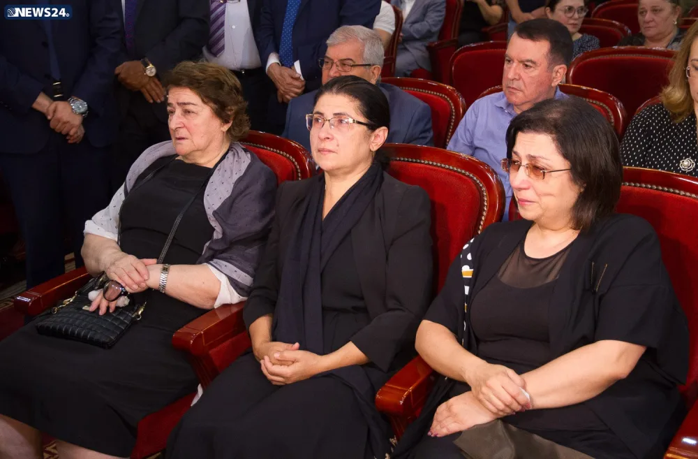 Şirməmməd Hüseynov II Fəxri Xiyabanda dəfn olunub - YENİLƏNİB -3 - FOTOSESSİYA - VİDEO