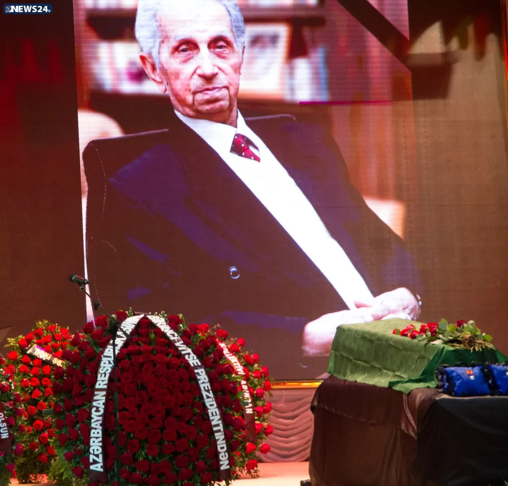 Şirməmməd Hüseynov II Fəxri Xiyabanda dəfn olunub - YENİLƏNİB -3 - FOTOSESSİYA - VİDEO