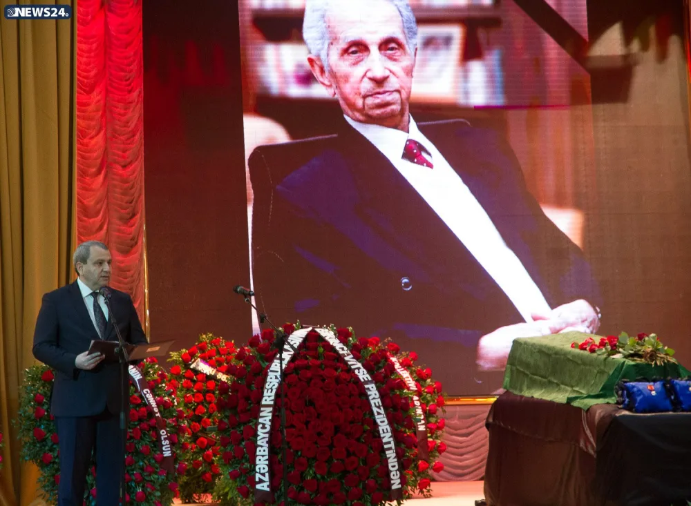 Şirməmməd Hüseynov II Fəxri Xiyabanda dəfn olunub - YENİLƏNİB -3 - FOTOSESSİYA - VİDEO