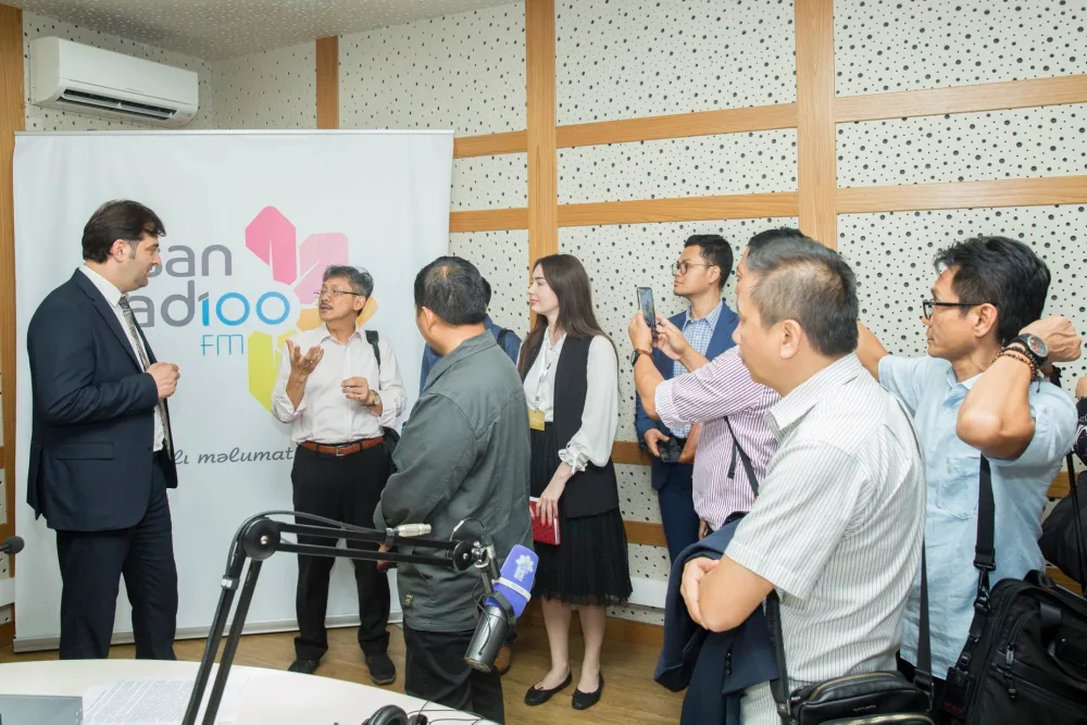 BMT Forum iştirakçıları “ASAN xidmət” mərkəzləri ilə tanış olublar - FOTO