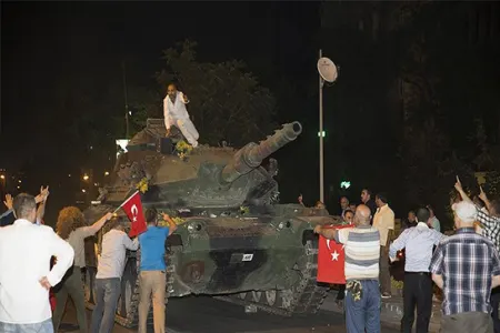 Türkiyədə hərbi çevrilişə cəhddə təqsirləndirilən şəxslərə - HÖKM OXUNUB