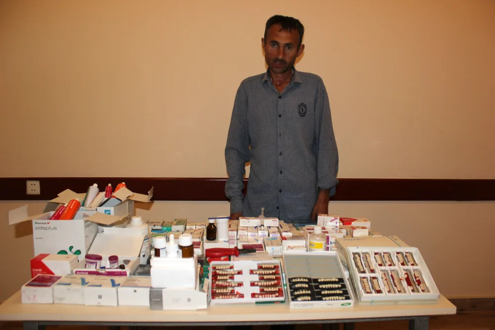 Keçmiş məhkum oğurladığı dərmanları satmaq - İSTƏDİ - FOTO