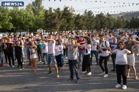Bakı sakinləri bulvarda idman etdi - FOTO - VİDEO