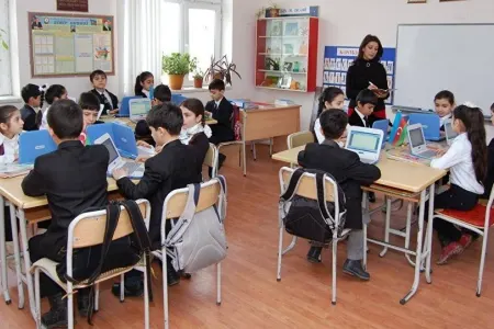 Bu təhsil müəssisələri fəaliyyətini DAYANDIRA BİLƏR: Rüsum tətbiq olundu