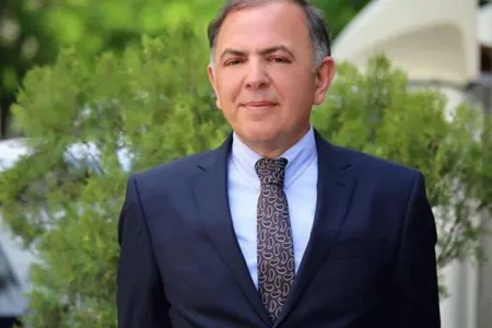 Azərbaycan Dövlət Akademik Rus Dram Teatrının direktoru - MÜKAFATLANDIRILIB