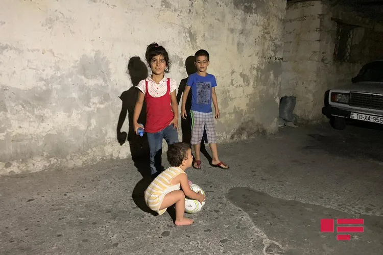 İtkin düşmüş 9 yaşlı qız tapılıb - FOTO - VİDEO