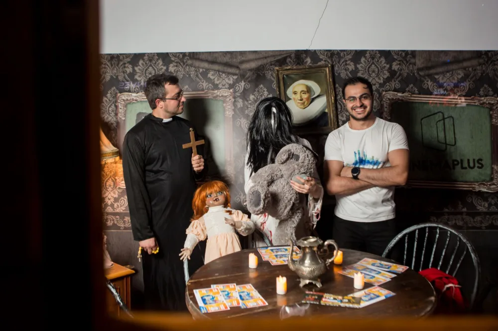 Lənətlənmiş gəlincik - BAKI SAKİNLƏRİNİ QORXUTDU - FOTO - VİDEO