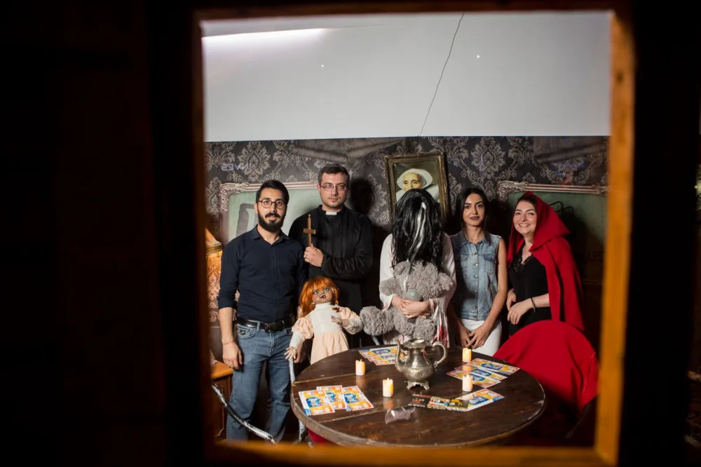 Lənətlənmiş gəlincik - BAKI SAKİNLƏRİNİ QORXUTDU - FOTO - VİDEO