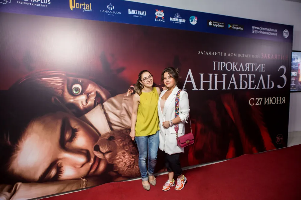 Lənətlənmiş gəlincik - BAKI SAKİNLƏRİNİ QORXUTDU - FOTO - VİDEO