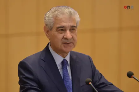 Əli Əhmədov əməkhaqqının 50 faizinin Silahlı Qüvvələrə Yardım Fonduna - köçürülməsi üçün müraciət edib