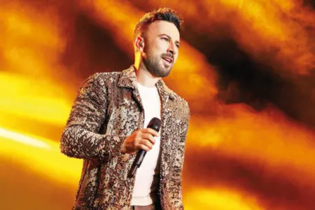 Tarkan xəstəxanaya düşdü - Əməliyyat olundu