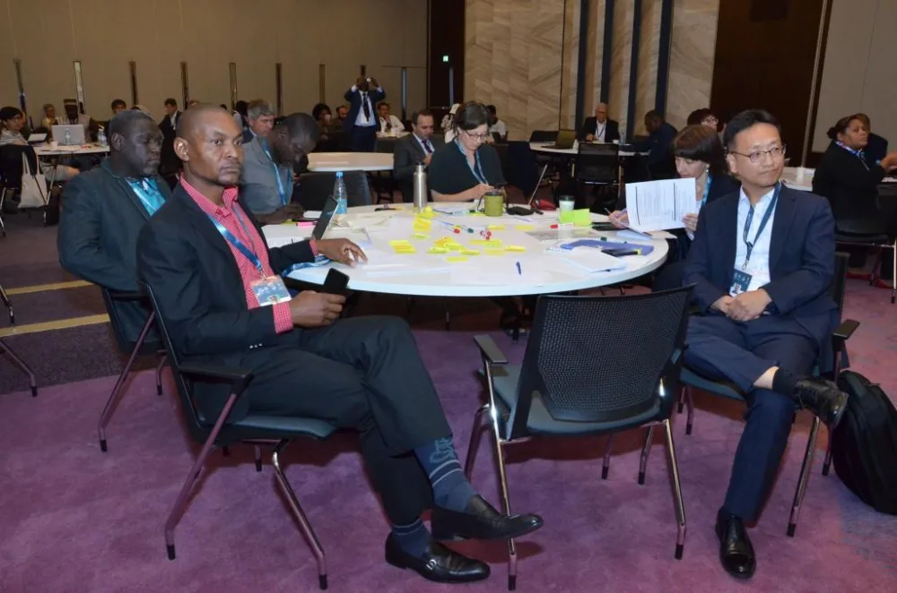 Bakıdakı abidələri Dünya İrsi Forumunda - MÜZAKİRƏ