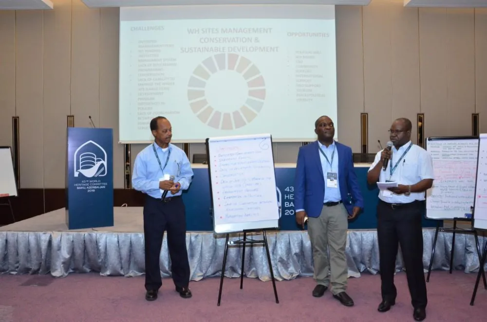 Bakıdakı abidələri Dünya İrsi Forumunda - MÜZAKİRƏ