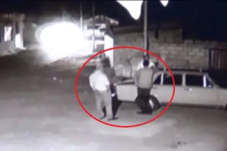 Azərbaycanda baş həkimin evinə olunan hücumun görüntüləri – - VİDEO
