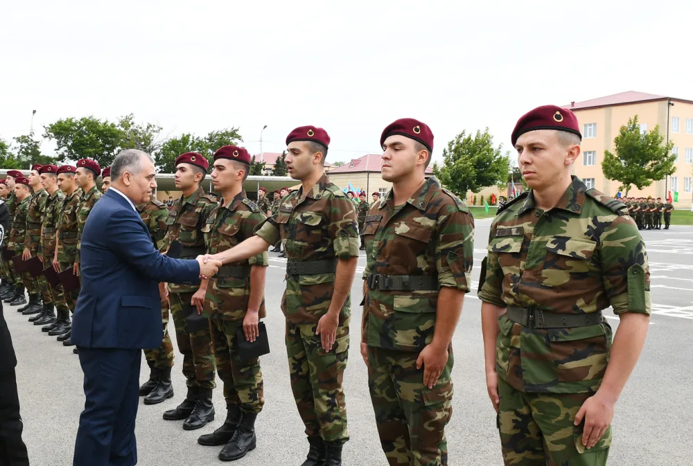 Mehriban Əliyeva hərbi qulluqçuların ehtiyata buraxılması mərasimində - FOTOLAR - YENİLƏNİB