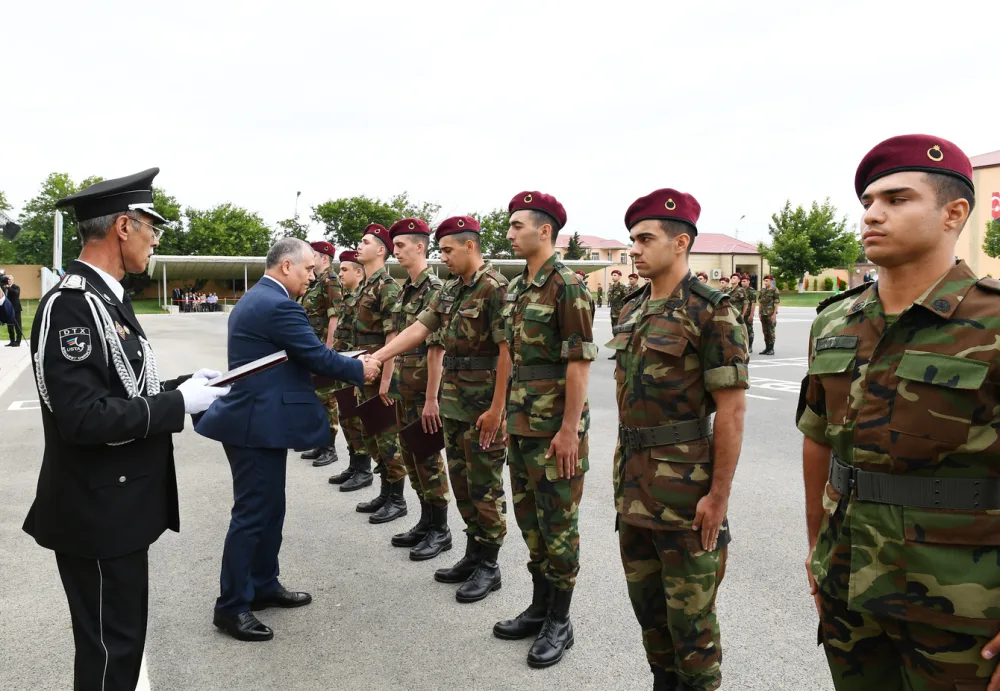 Mehriban Əliyeva hərbi qulluqçuların ehtiyata buraxılması mərasimində - FOTOLAR - YENİLƏNİB