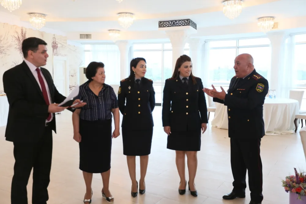 Nümunəvi yol polisləri və sürücülər mükafatlandırıldı - FOTOLAR