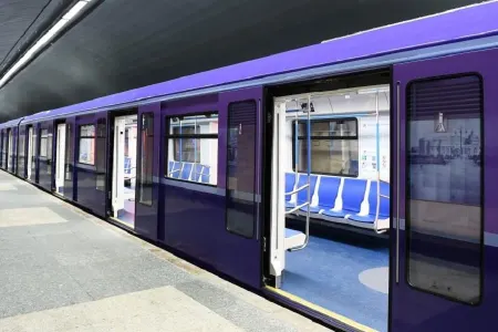 Metro istifadəçilərinə şad xəbər - Telefonlarınızı "zaryatka"ya qoya biləcəksiniz