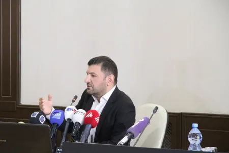"Rusiya casusu deyiləm" - Fuad Abbasovdan - EKSKLÜZİV - VİDEO