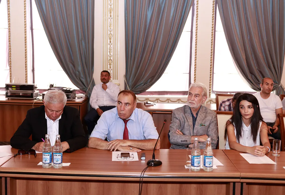 “Tiflisdən Paneyə” filminin təqdimatı olub - FOTOLAR