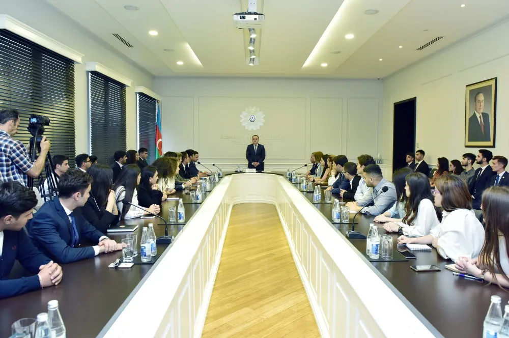 “Heydər Əliyev siyasi məktəbini öyrənirik”