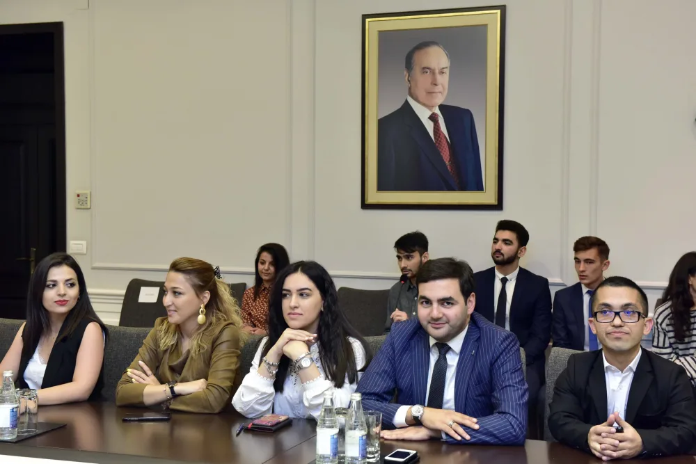 “Heydər Əliyev siyasi məktəbini öyrənirik”