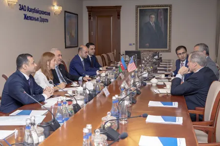 Cavid Qurbanov: Azərbaycan iri tranzit və logistik mərkəzə çevrilməkdədir