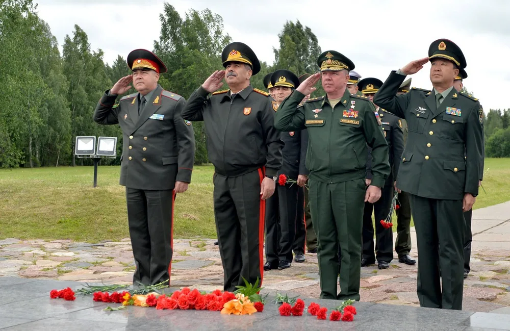 Zakir Həsənov “Şöhrət kurqanı” və “Xatın” memorial kompleksini - ZİYARƏT EDİB